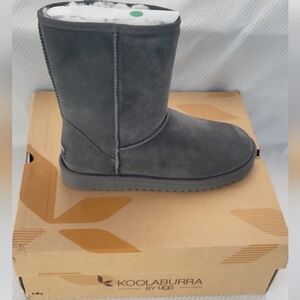 Koolaburra by UGG Gray Suede Boots